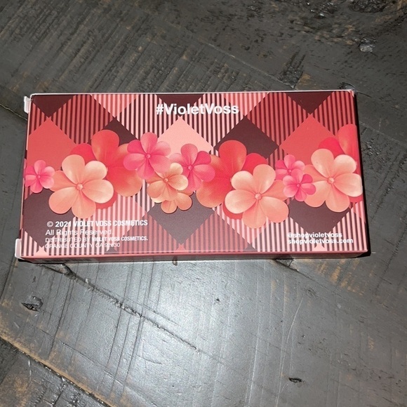 Violet Voss Eyeshadow Palette- Windflower NEW - Picture 4 of 4